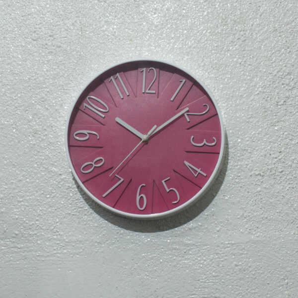 Wall Clock Round