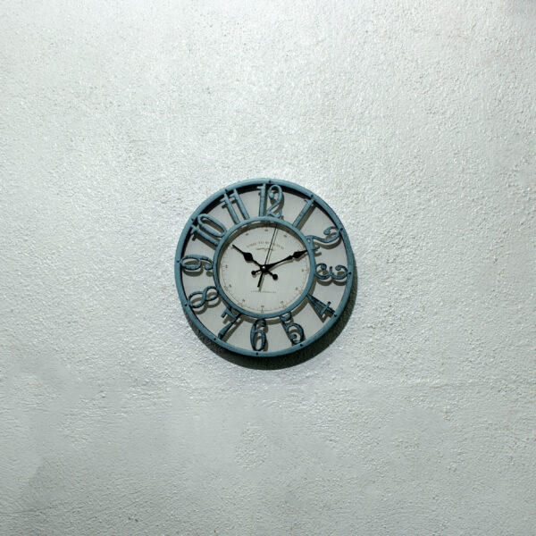 Wall Clock Round